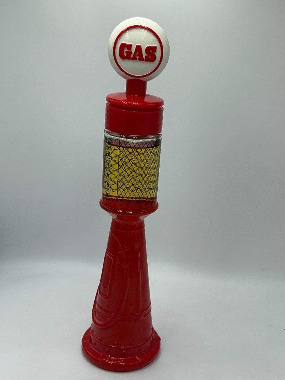 Vintage Avon After Shave Remember When Gas Pump Deep Woods 4 Oz 9.5 inches Tall